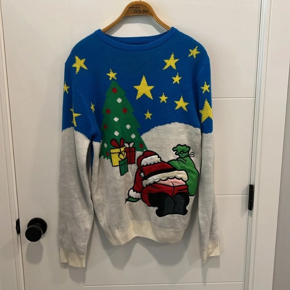 🚩 Christmas sweater size medium - Picture 2 of 9